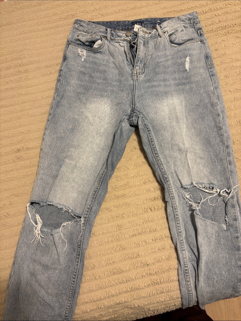 Light Wash Distressed Women’s MOM Jeans - Vintage High-Rise